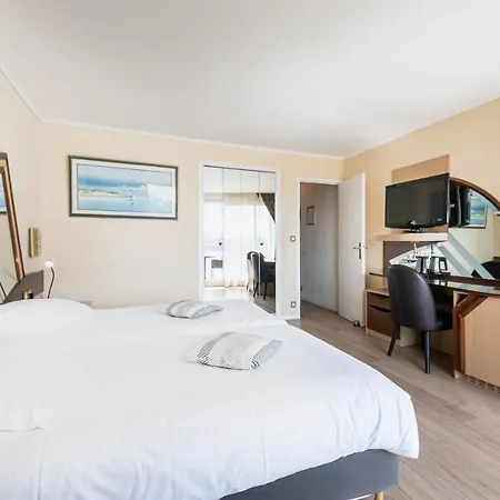 Hotel Le Crystal 3*