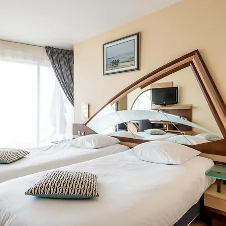 Le Crystal Dinard