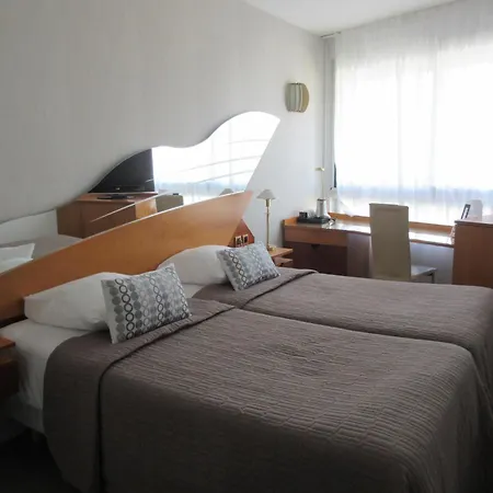 Le Crystal Dinard, Sure Hotel Collection By Best Western 3*