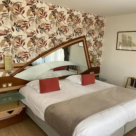 Le Crystal Dinard, Sure Hotel Collection By Best Western Hotell