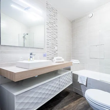 Le Crystal Dinard, Sure Hotel Collection By Best Western Hotell 3*