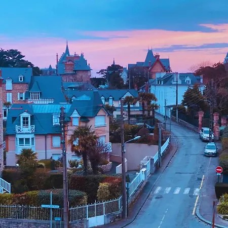 Le Crystal Dinard, Sure Hotel Collection By Best Western Hotel 3*