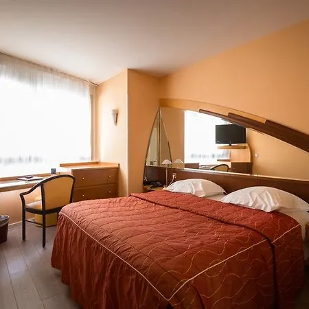 Le Crystal Dinard, Sure Hotel Collection By Best Western Hotel Dinard