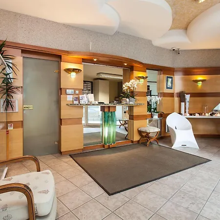Le Crystal Dinard, Sure Hotel Collection By Best Western 3* Dinard